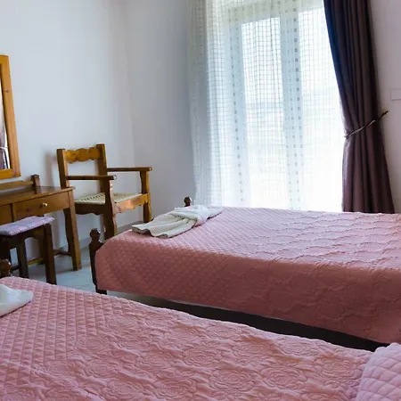 Venus Aparthotel 3*